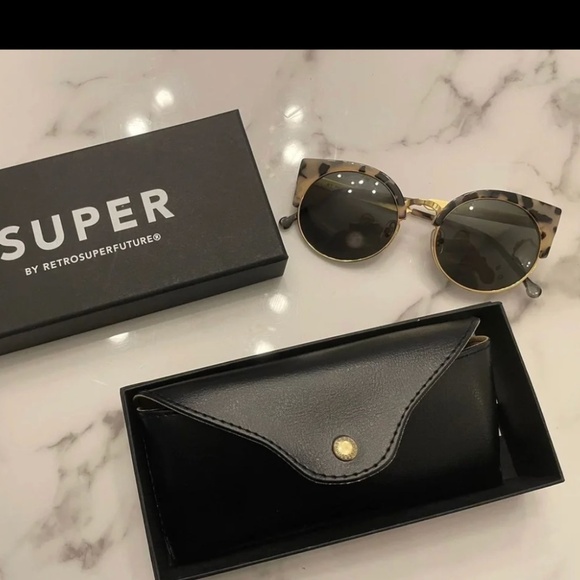 Retrosuperfuture cat eye  sunglasses brand new - Picture 1 of 6